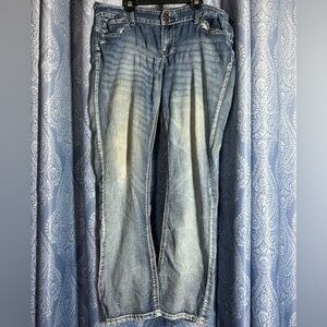 Ariya Jeans Bootcut Jeans Size 13/14 Well Worn Distressed Denim Flawed